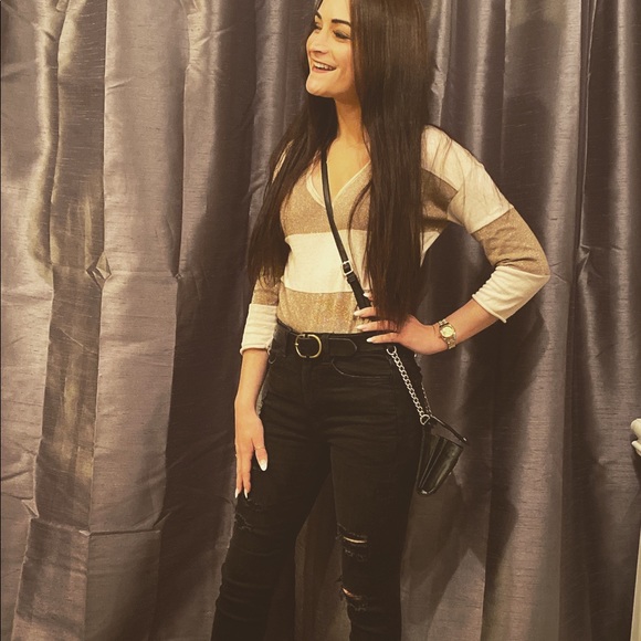 Meet your Posher, Jordan - Picture 3 of 6